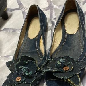 Size 38 made Italy blue Chanel
